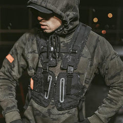 Tactical multifunctional gn vest